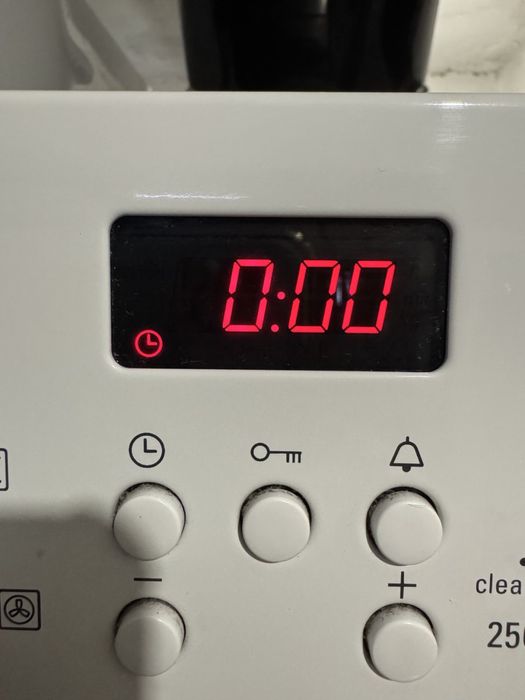 Духовка електрична Siemens вбудована духова шафа