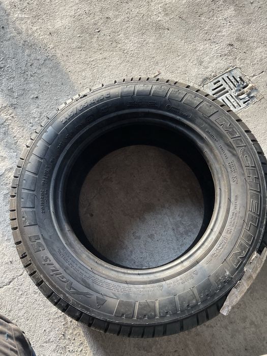 215/65r15C  Michelin Aglis 51 104/102T