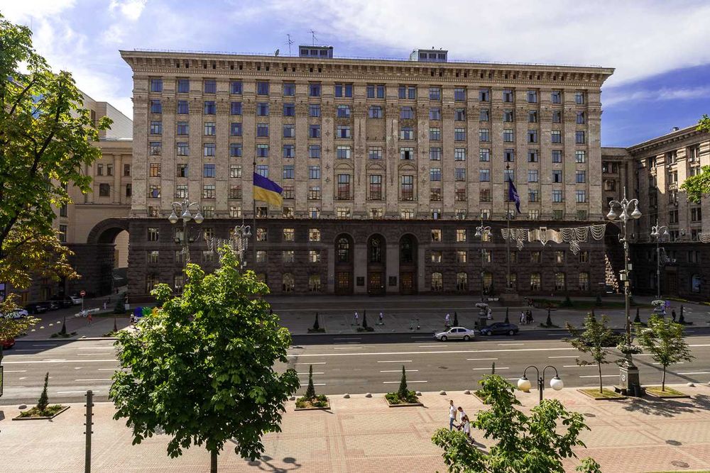 2 к Хрещатик 21, з терасою, метро  Майдан, Крещатик