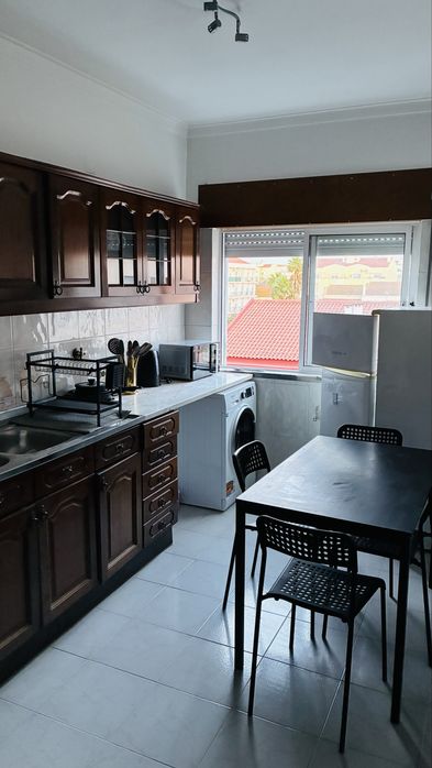 Quarto disponivel (Pinhal Novo)