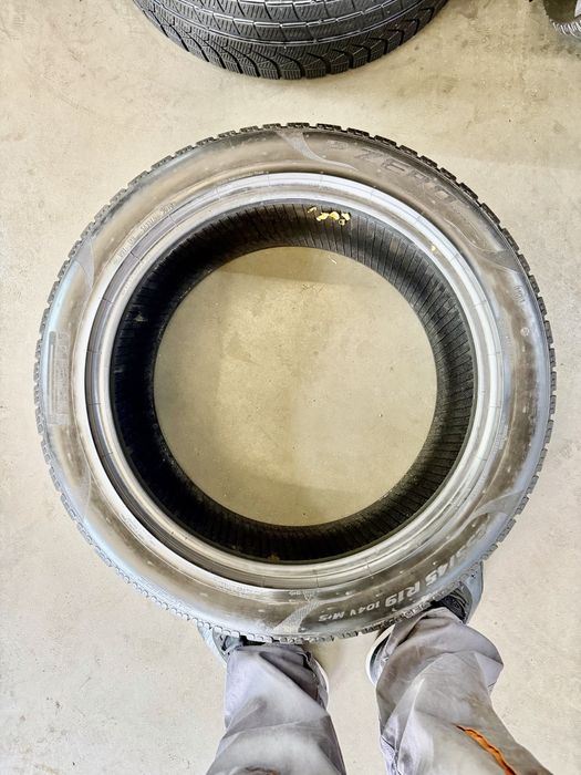 285/40/19 і 255/45/19 Pirelli (зима) 4шт