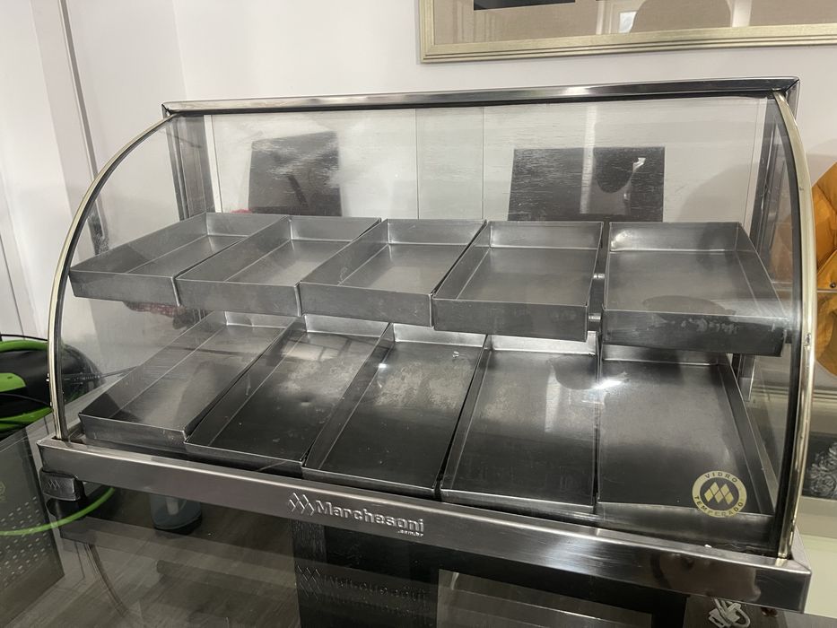 Estufa para salgados semi-nova em otimo estado