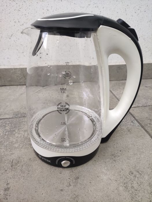 Электрочайник  Vitek.