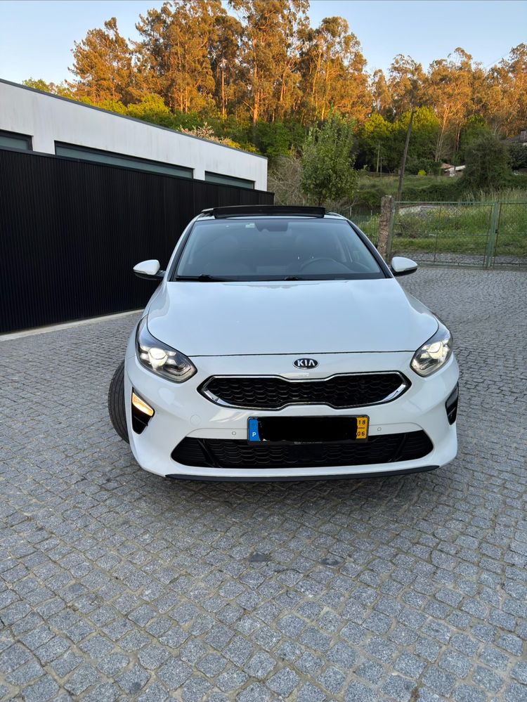 Kia Ceed 1.4 T-GDI TX+SRF 7DCT