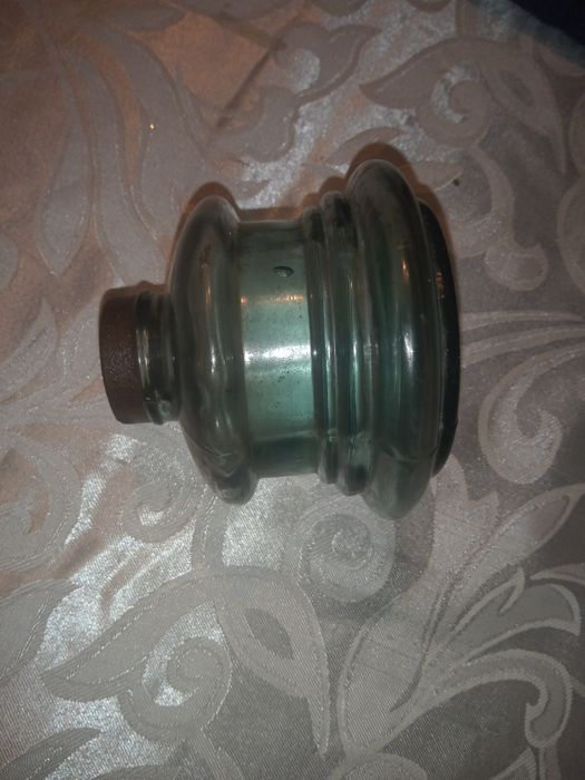 Zbiornik do starej lampy naftowej