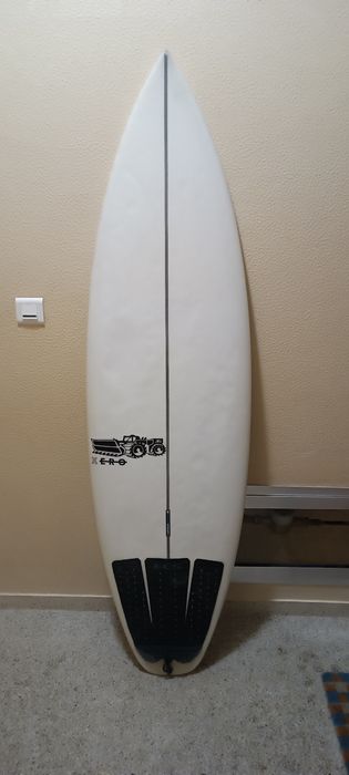 Prancha de surf JS  XERO