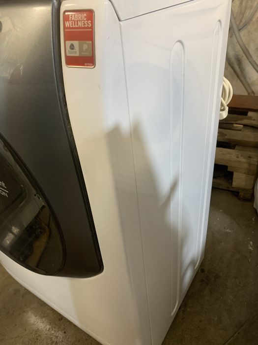 Продам пральну машину Ariston Aqualtis AQS73F09, 7 кг. Гарантія.