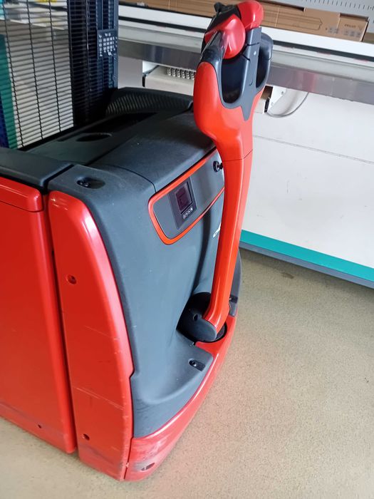 Stacker Linde ano de fabricação 2019.