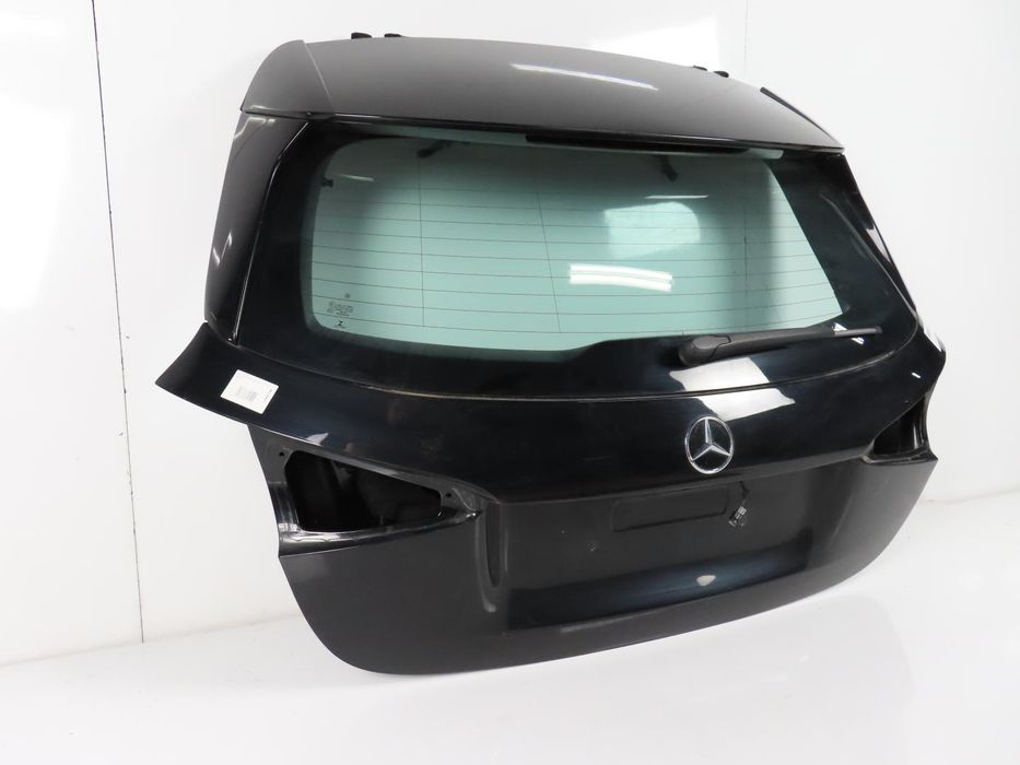 Tampa Da Mala Mercedes-Benz A-Class Ref: A1777401400 2018 - 2025