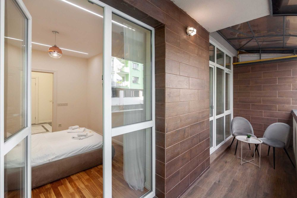 Апартаменти у новобудові з балконом