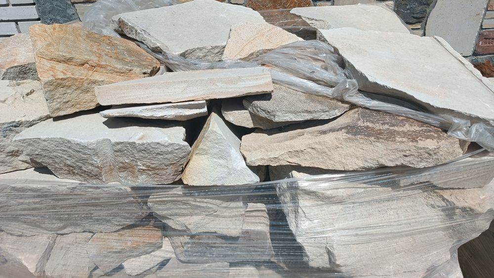 Камінь бутовий природній для парканів, альтанок, мангалів, камінів, до