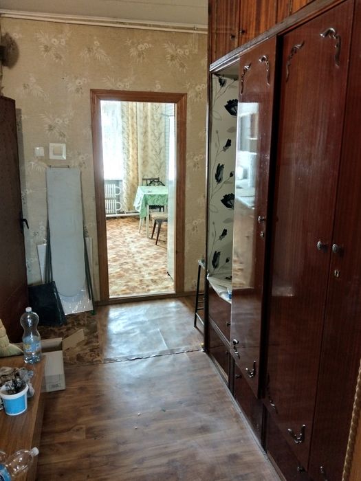 Продам двокімнатну квартиру