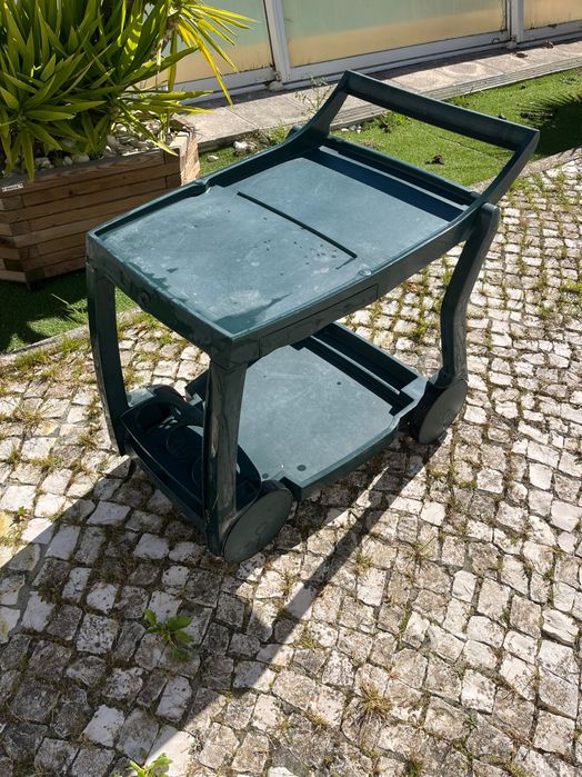 Carrinho bebidas jardim