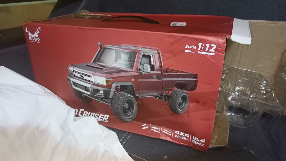 Машинка 1/12 Радіокерована машинка Toyota Land Cruiser, 4WD