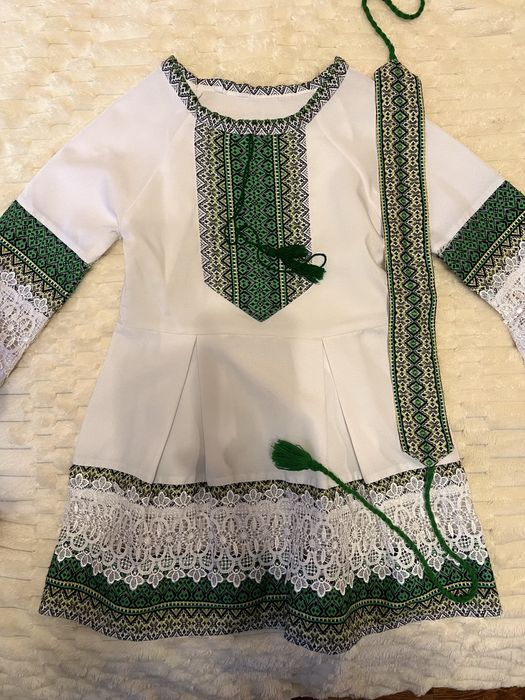 Сукня-вишиванка на 4-7 р