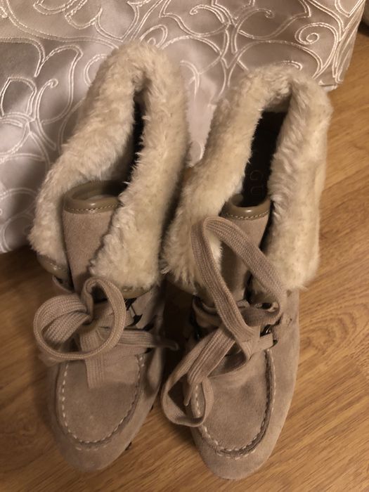 Buty zamszowe damskie Guess 36