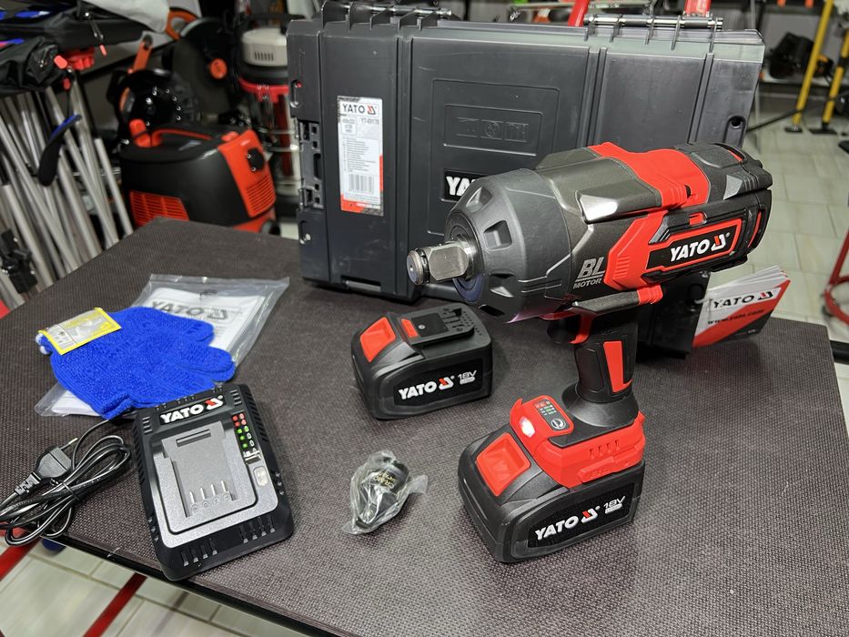 Гайковерт аккумуляторный бесщеточный YATO YT-828074 Комплект