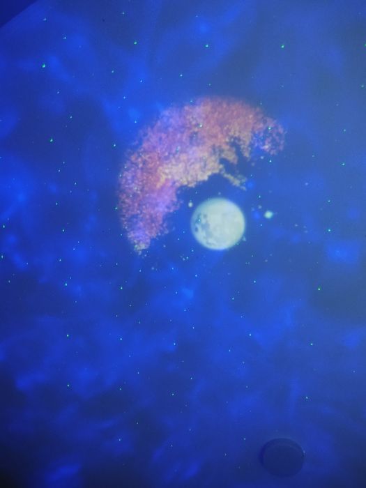 Проектор зоряного неба з вмонтованою  Bluetooth колонкою