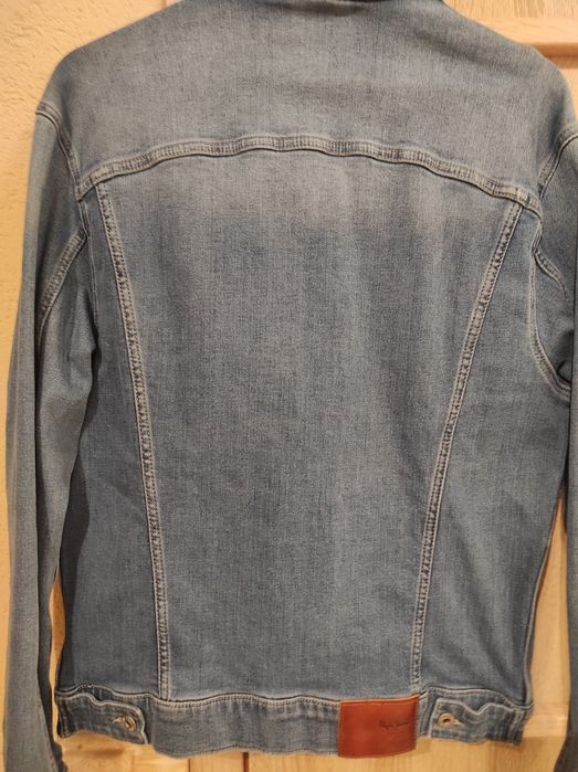 Sprzedam nową bez metki kurtkę jeansową Pepe Jeans