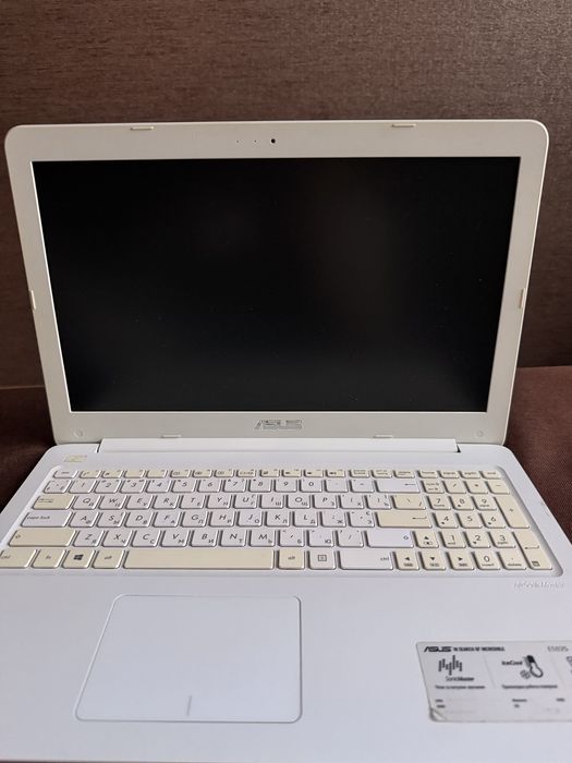 Продам ноутбук Asus