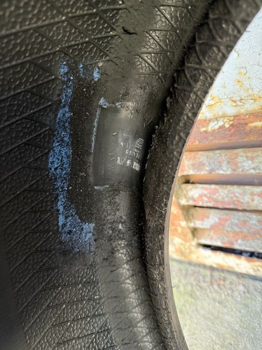 Продам пару зимової гуми