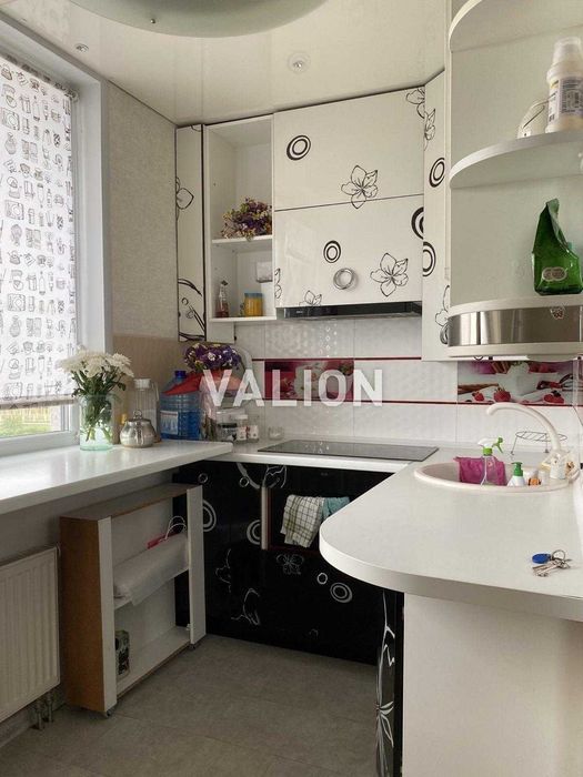 Продаж 1к.квартири вул. Райдужна 50, ЖБ Light hous. Без %