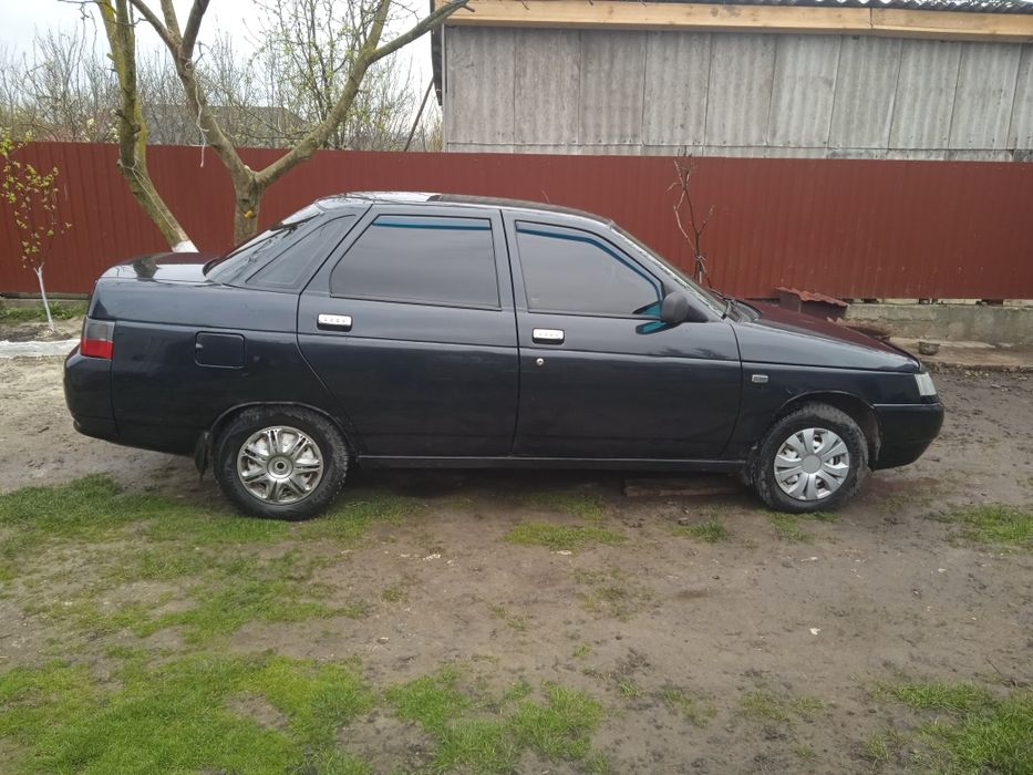 Продам авто ваз 2110