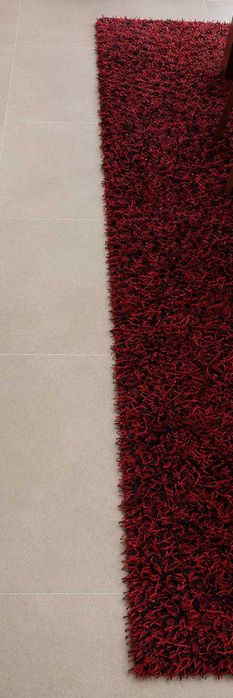 Conjunto de 2 Carpetes Shaggy Vermelha/Preta – Como Novas