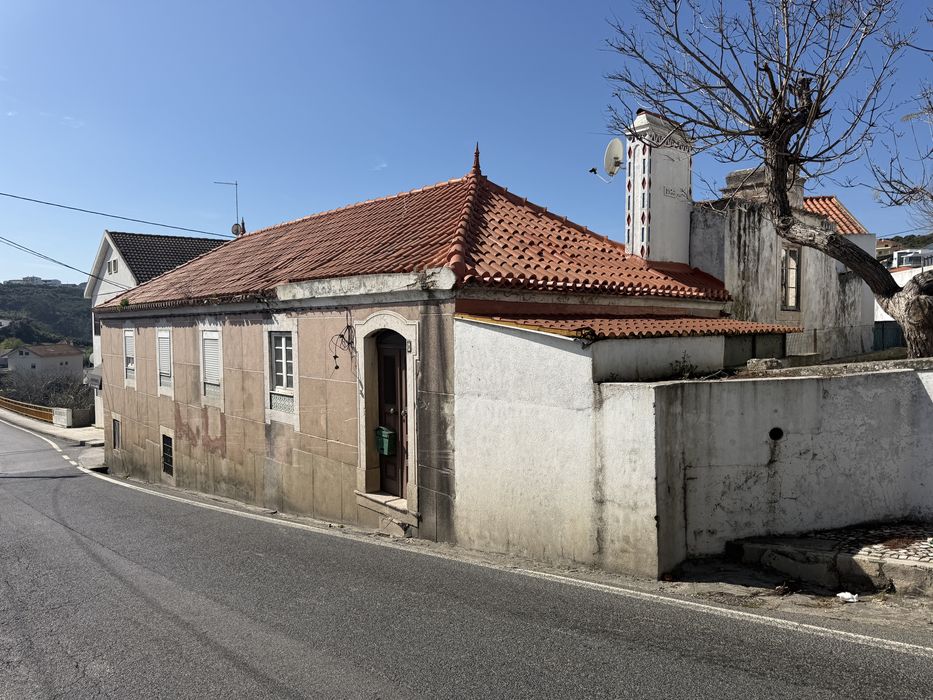 Casa Terrea com duas assoalhadas Cheleiros