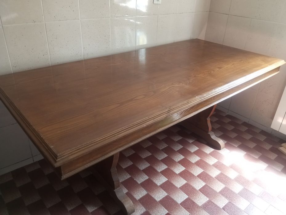 Mesa de  madeira