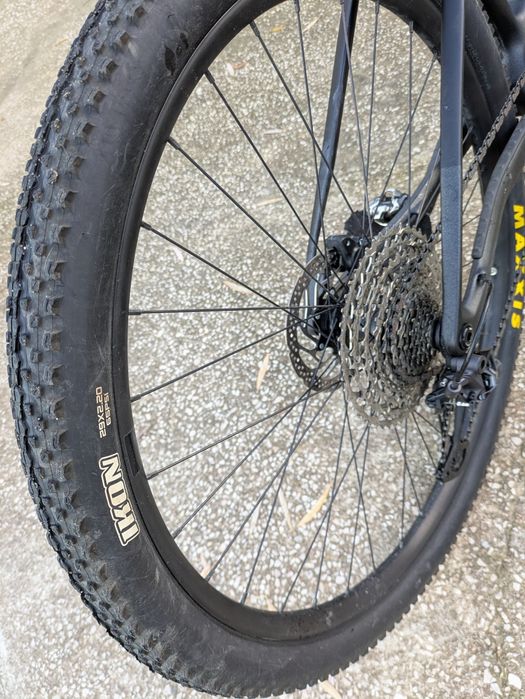 Bicicleta BTT Carbono