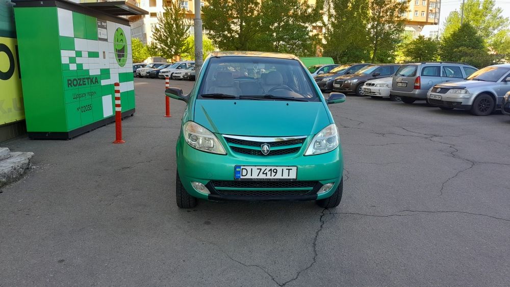 Продам компактний автомобіль Chana Benni