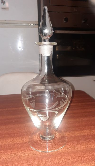 Raríssimo Serviço de Mesa para 6 pessoas "Flor de Lótus" – Vidro Lapidado (52 Peças)
