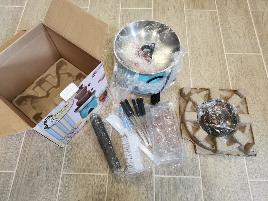 Шоколадний фонтан Bestron DUE4007