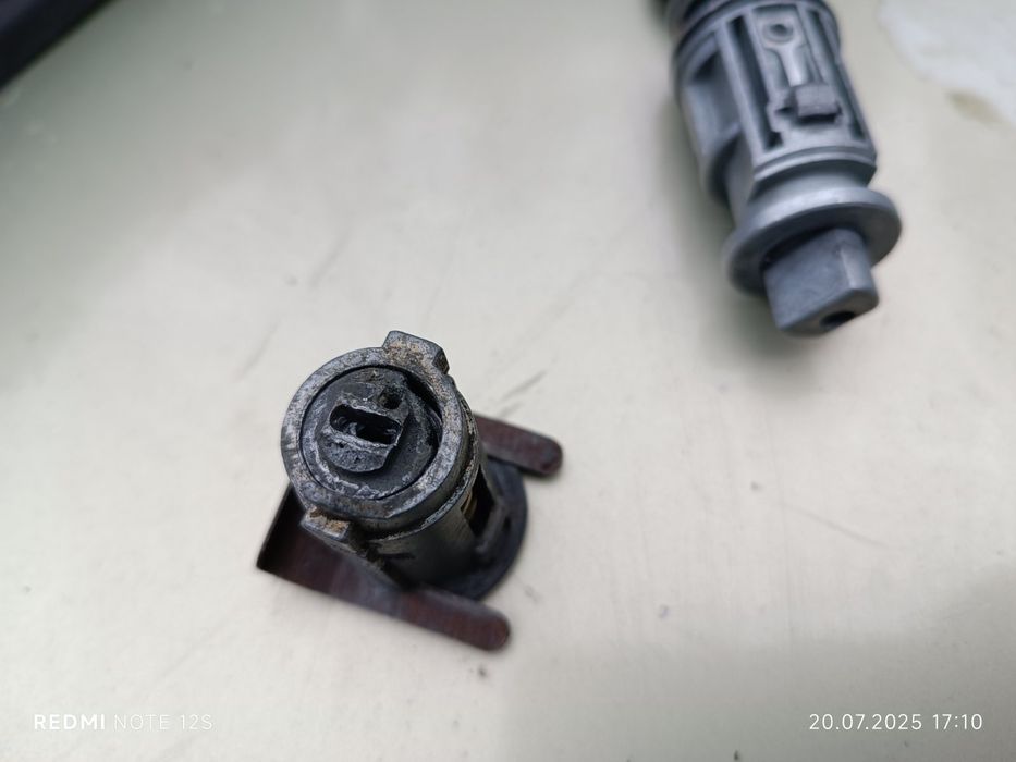 Крайслєр, додж, плімут неон. Комплект замків