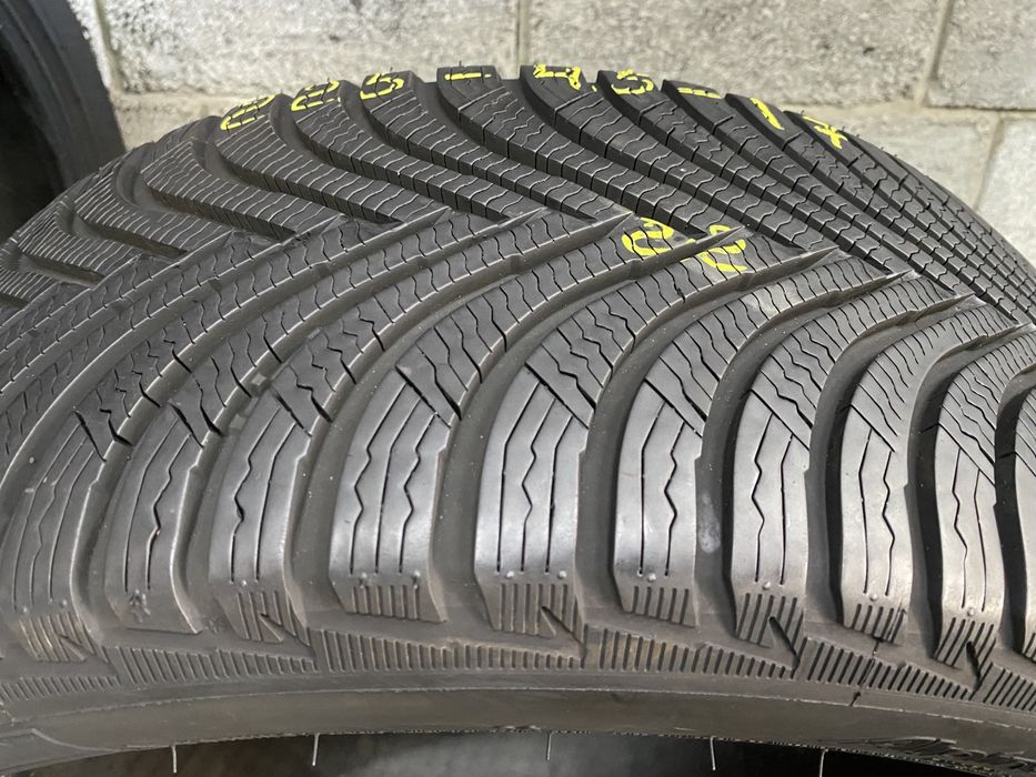 Зимові шини 225/45 R17 (91H) MICHELIN