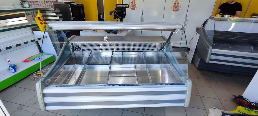 ЦЕНУ СНИЖЕНО Универсальная холодильная витрина Технохолод для бизнеса