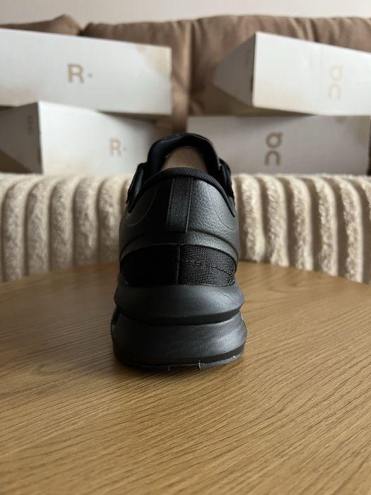 Кросівки On ranning Cloudzone Moon оригінал!