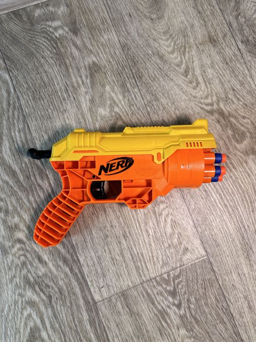 Nerf оригинал бластер