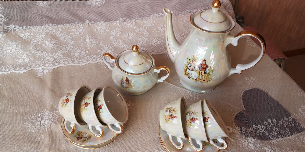 Фарфоровый кофейный сервиз Мадонна Jugoporcelan