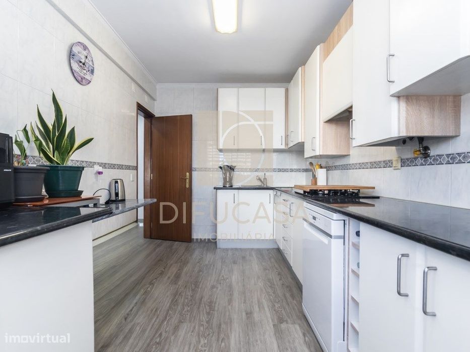 R363 Apartamento T3 1º Andar Amora