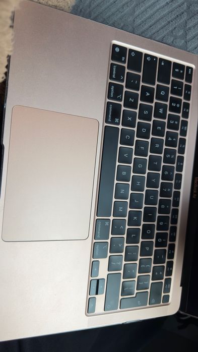 Macbook air 13 i5 2020