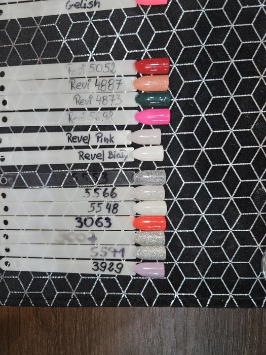 Pudry tytanowe różnych marek