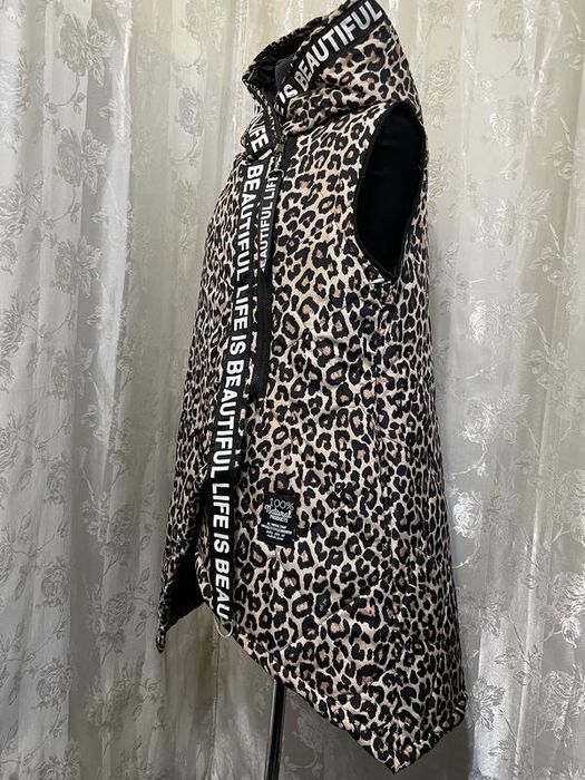 Безрукавка,жіноча.