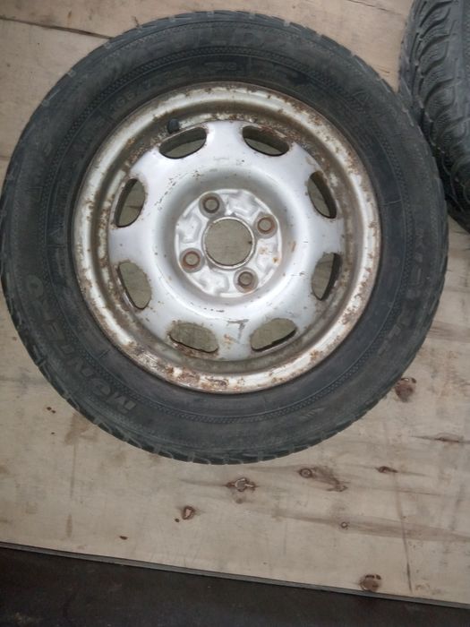 Opona do przyczepki, koło zapas 4x100 VW Skoda Seat