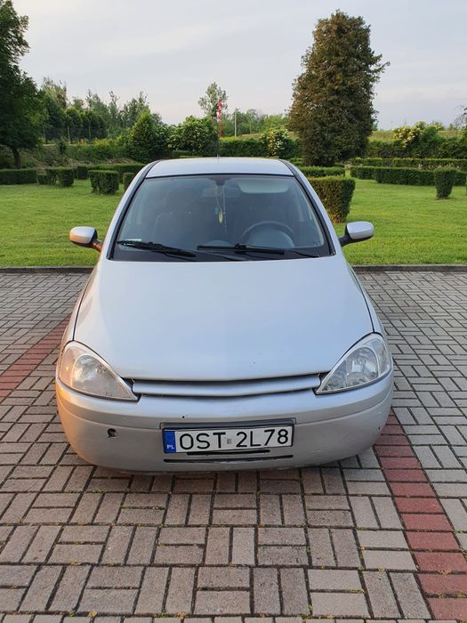 Opel corsa c     .