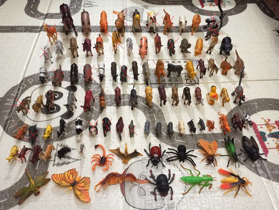 Іграшки фігурки тварин реалістичні з твердого пластику дикі та домашні тварини