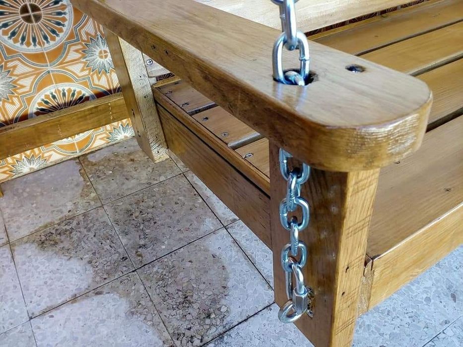 Banco Baloiço em madeira