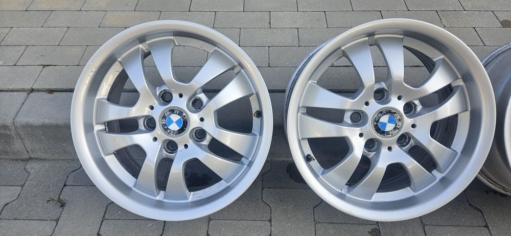 Sprzedam Felgi do BMW Serii 3. 1e87 e36 e46e99 3. 5x120 16 C