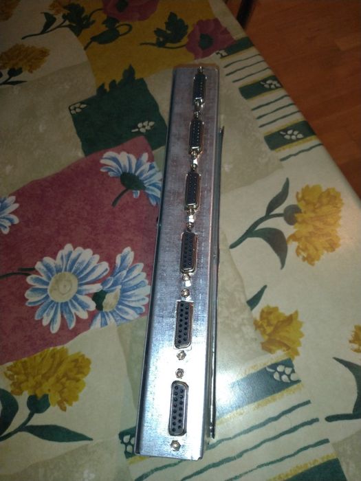 Комутатор світч switch мережевий розгалужувач обладнання